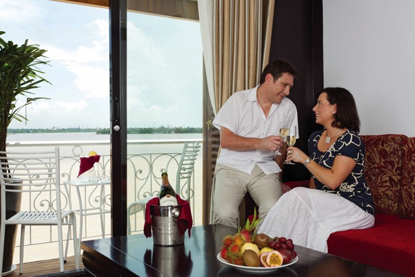 Travelmarvel RV Lotus Mekong Suite Lifestyle 2 ©Travelmarvel.jpg